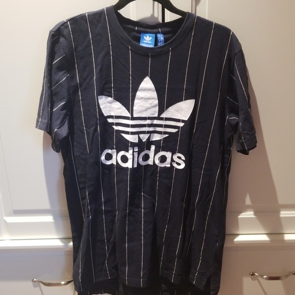 Adidas shirt - Picture 1 of 2